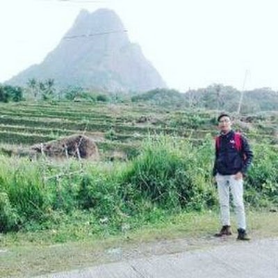 FickiArianto's profile picture. 