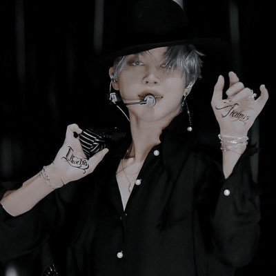 Diana32495416's profile picture. 
