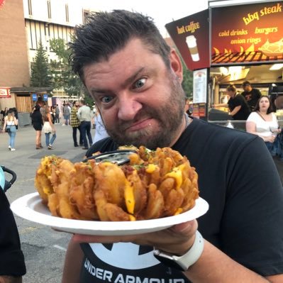 tywellingtan's profile picture. I’m just a guy down for a road trip, fire and BBQ. Go Flames Go #FireItUp