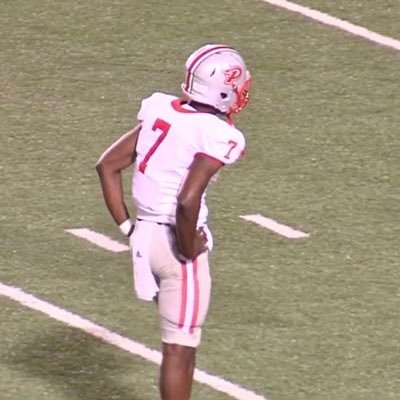 PHS 24’ Lakendrick Suttles #7 Qb 6’4 208 email: kedricksuttles3@gmail.com Phone: 3179080039