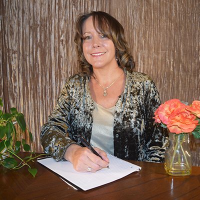 LLeighLove's profile picture. Author of award winning children's book, Roly-Poly and the Light. Artist. Lover of nature. https://t.co/PDeZ8O5MGk