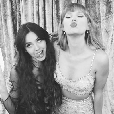 arya_242's profile picture. Arya (Taylor’s Version) - it’s brutal out here