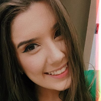 LudmillaTeixei9's profile picture. 