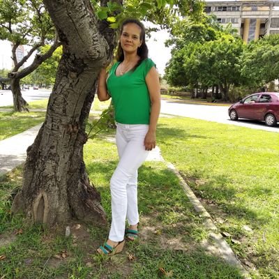 Soy muy sencilla y amable una vez que me conocés
