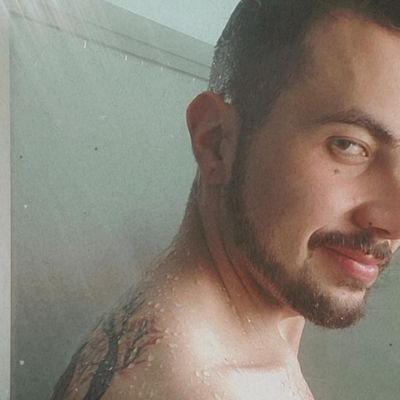 Alifeet27's profile picture. 