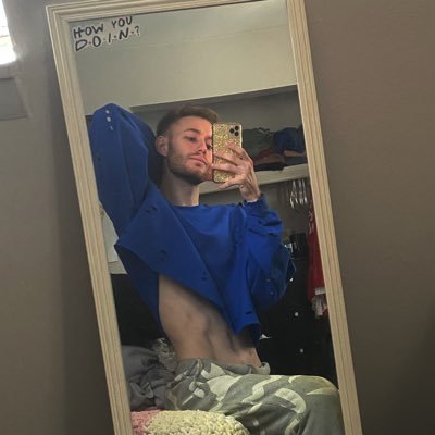 justinjays18's profile picture. honorary blonde