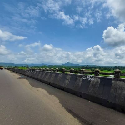 shobhitwaa's profile picture. indian . Learning . Navigating