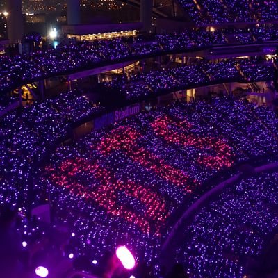 Only on Twitter for BTS 💜 OT7 all day, every day! I enjoy crocheting, watching k-dramas, and playing with my 2 pet rabbits.