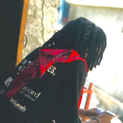 MadBeatMaker1's profile picture. Jeni Ki Jemi Nan Wout Pou Jou Siksè 💯🙏🏾‼️ Businessman 🕴️💰 ❕Producer 🎶❕