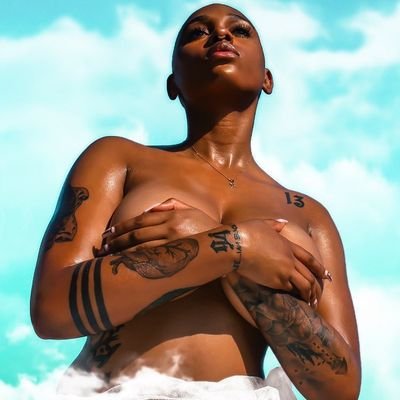 kaffdel_'s profile picture. What if life is a dream and death wakes us up?
JUST HERE TO HAVE FUN ! FC BARCELONA😍