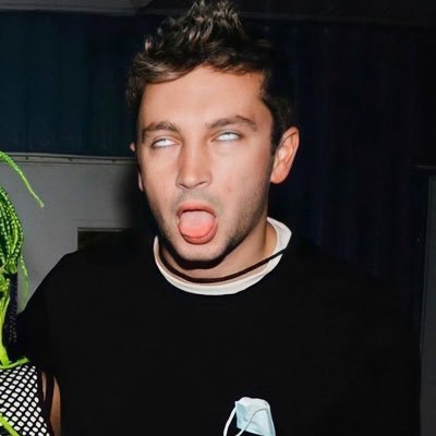 #tøp | Pisces - INFJ | Tyler lover + @thatgirljasmiin slanderer