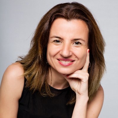 BertaSantosR's profile picture. Wellness Coach. Coaching Jurídico. Career Coach ESADE. 
Ayudo a personas y empresas en su bienestar y el desarrollo del liderazgo y el talento #vivetuesencia