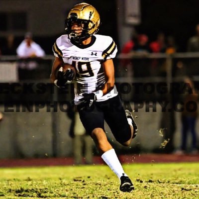 c/o 2023 ath @HornetFB_1Moore 🏈 6’0- 170 defensive back, wide receiver/slot email-@jaydenkirkland95@gmail.com #4076404160