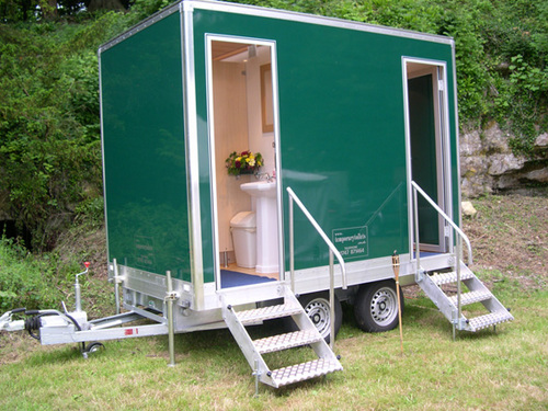 Part of Rob Beale Ltd. We hire luxury toilets for weddings and events, standard site toilets as well as welfare and shower units.