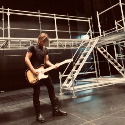 Yuki_Ito_YKIT's profile picture. 俳優。ギター・ベース・ウクレレが好き。車は生涯MTがいい。完全オリジナルミュージカル「BREAKERS」2021/12/22〜24新百合ヶ丘アルテリオ小劇場にて！ こんな曲だよ！https://t.co/mMSoz9Mfcs