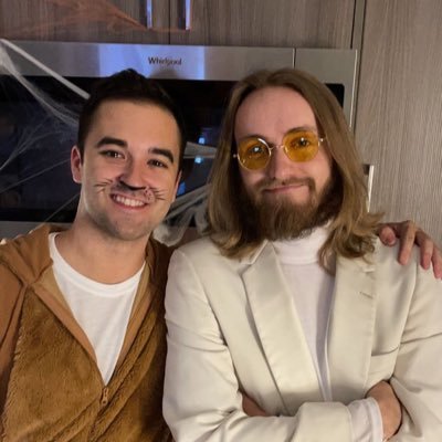 cjfournier5's profile picture. ⚫️⚫️⚫️