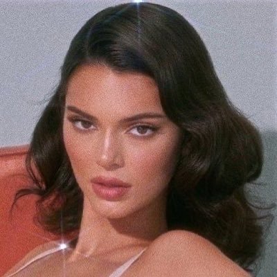 y00n27's profile picture. 