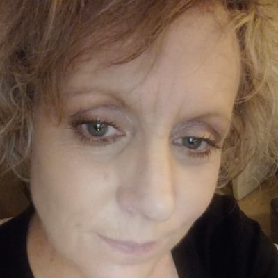 Catheri37417151's profile picture. 