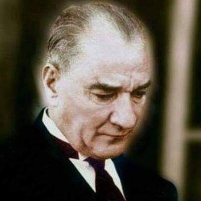 Nutuk okuyan ve anlayan adam🙋
Atatürk Devrimlerine bağlı Devrimci🇹🇷🇹🇷🇹🇷
Ayaksız Erdo
@ErdoZombi (Ana hesap)