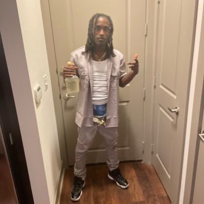 Godwithmefasho's profile picture. My New Page… GramFam🐯 BIG CANCER♋️