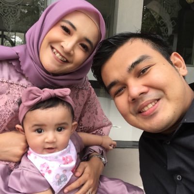 December☀ | Rian Trilaksana Putra's wife | Qiandra and Qailula’s mom | IG: sinta.nurhasanah