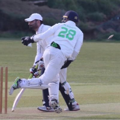 True keepers walk when they've nicked it. I find myself walking a lot • Gloucestershire CCC fan • #WicketkeepersUnion • #GoGlos •