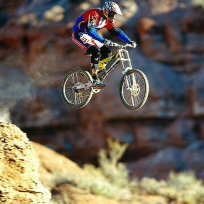 factsYous's profile picture. just pm me facts about u