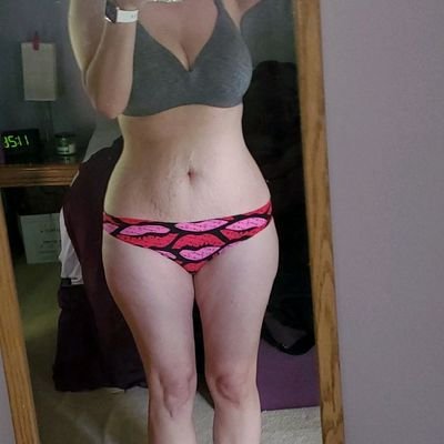 Love sharing pics of sexy wife 🔥🔥🔥