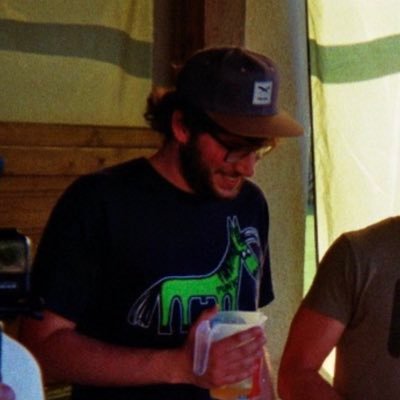 40hUeberfordert's profile picture. 29 | irgendwie IT | innerhalb von 6 Monaten aus Politik ausgeschieden