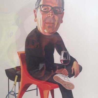 Consultor, diseñador de cosas varias, incluso de servicios. Profesor, socio de Procorp. Autor del ibro