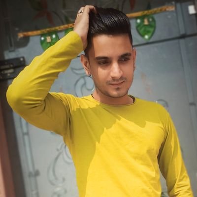 Ladka Hu Pencil Nahi Jo Har Kisi Par Line Marunga