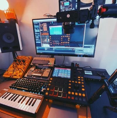 instegram+snap 👉hsho911 musuc profile instagram👉 hisham_music1
sound engineer 👍