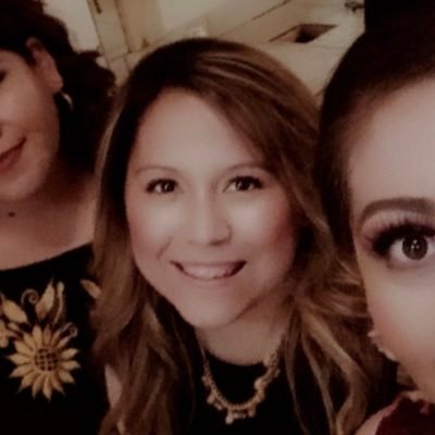 DBeltran_db's profile picture. 💜- Teacher - Seesaw Ambassador, Nearpod Certified