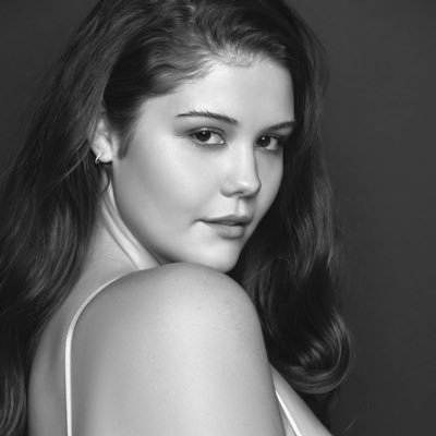 katcostello's profile picture. 26 | Model