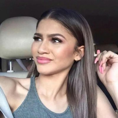 floremaetatis_'s profile picture. 