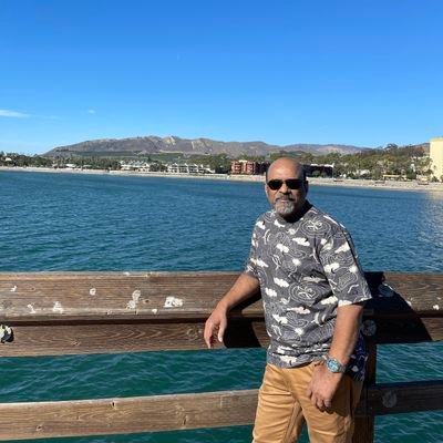 sureshdharur's profile picture. Strayed from Geology to Journalism, managing to retain an equal sense of detachment from both. Rooting for randomness as religion. Causality is over-rated.
