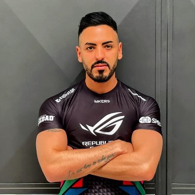 🇮🇹 - 🇲🇦 Esports director, mental coach and talent scout
Senza fretta ma senza tregua.