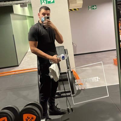 Dougz75XIII's profile picture. I’m so lucky lucky ✨ 9/12/21 4h07 ; Je vous pardonne tous ; En revanche je n’oublierai pas. 🖤