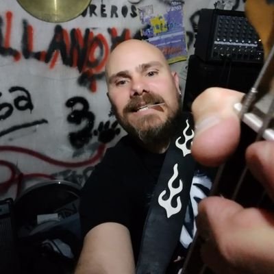 elmer_rocket's profile picture. rocker