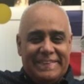 RafaelHeMi's profile picture. Odio el bully, pro conservación del medio ambiente, amante de la guitarra.
En fin, de todo un poco...