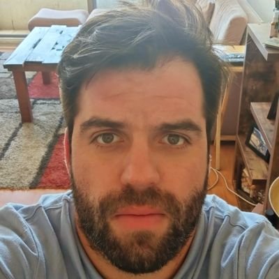 El tipo puede cambiar de todo: de cara, de casa, de familia, de novia, de religión, de Dios, pero hay una cosa que no puede cambia, de pasión.
