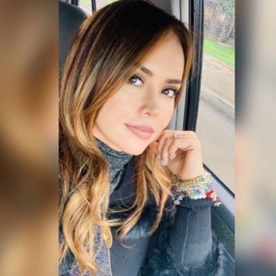 adrimaras's profile picture. Maravillosamente imperfecta , escandalosamente feliz