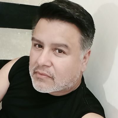 JorgeTMeridaS's profile picture. ¡El no ya lo tienes, el si vamos por el!
Tipo sencillo interesado en las personas de buen corazón, haciendo un poquito de todo. ❤🤗
https://t.co/ckXRyjbAKK