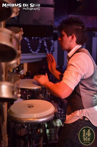 Percussionista do Grupo Pagode Social ♪ #Pazebem