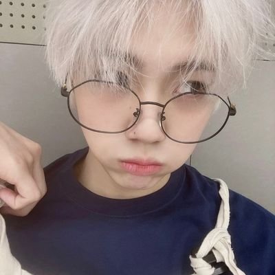 4bbicravi_ty's profile picture. — 2003SGMN & 2000JNGMO. ꗃ

she/they. ⸙

cravity4life filo! #BOOGIEWOOGIE 🌊