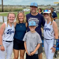 Erin Sweeney (@erinsweeney21) 's Twitter Profile Photo Erin Sweeney (@erinsweeney21) 's Twitter Profile Photo