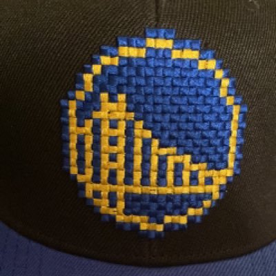 scholar_thomas's profile picture. Read a book.