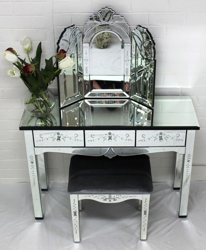 Mirrored Furniture Designer & Importer
Our goal is to provide the best quality products & service at the best price available in the Australian market.