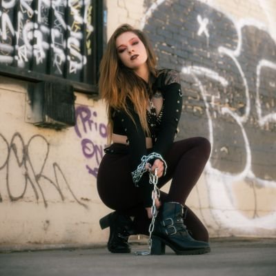 Mother💛Vocalist🎤Actress🎬Model📸. 🖤
insta: K4mr33all3n
snap: K4mr33all3n