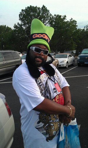 QeeQee561's profile picture. Hip sways